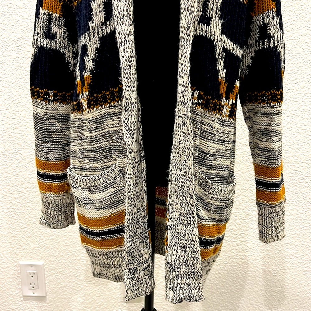 Shawl collar Geo Cardigan - Picture 2 of 5